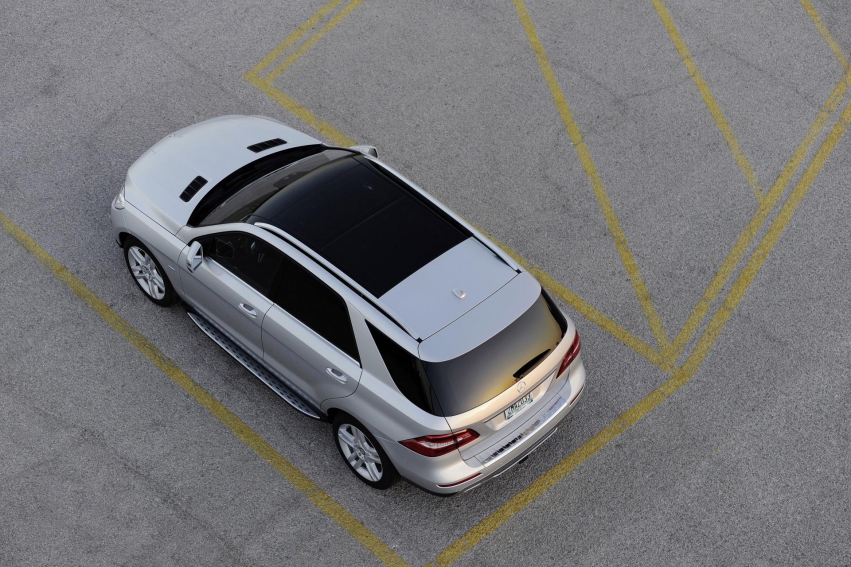 Auto wallpapers Mercedes-Benz M-Class 2012
