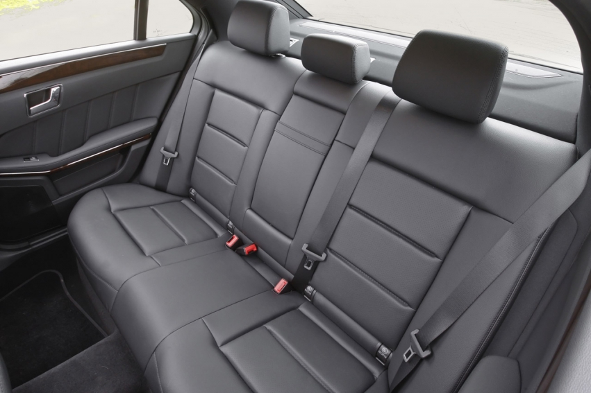 Auto wallpapers Mercedes-Benz E350 Bluetec 2011