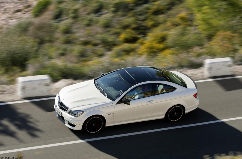 Auto wallpapers Mercedes-Benz C63 AMG Coupe 2012