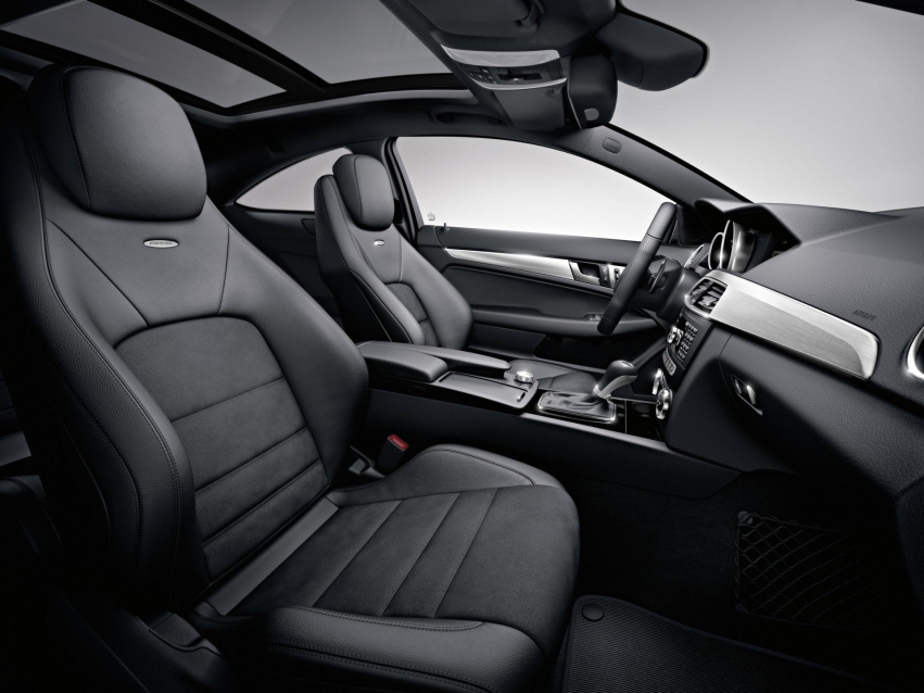 Auto wallpapers Mercedes-Benz C63 AMG Coupe 2012