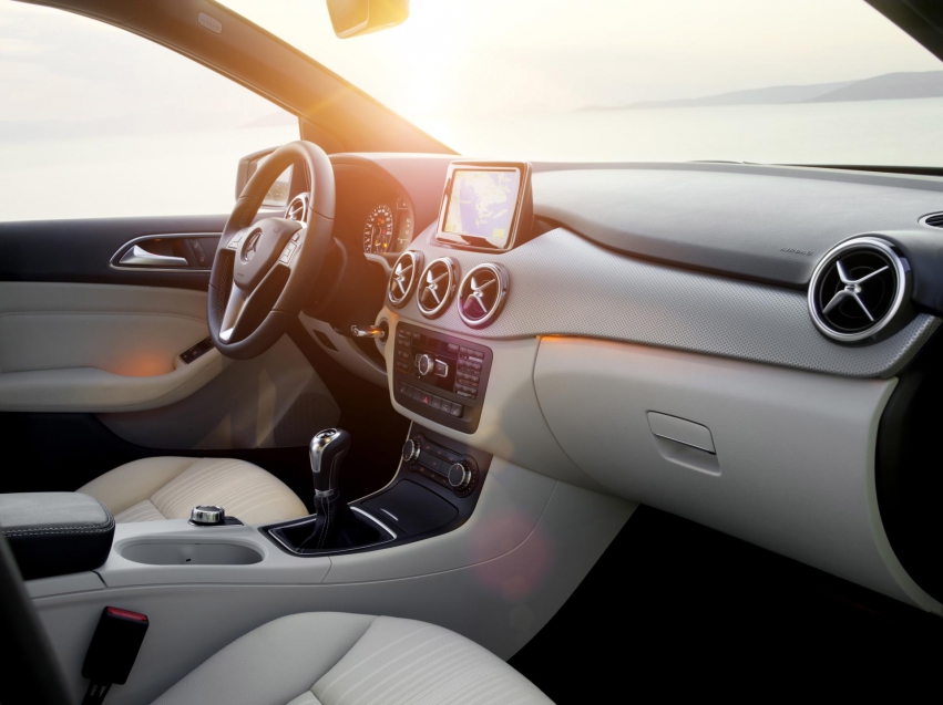 Auto wallpapers Mercedes-Benz B-Class 2012