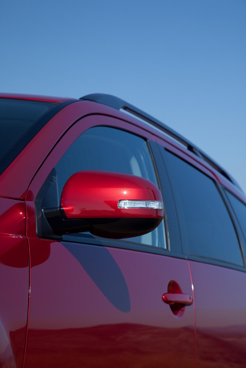 Auto wallpapers Mitsubishi Outlander 2012