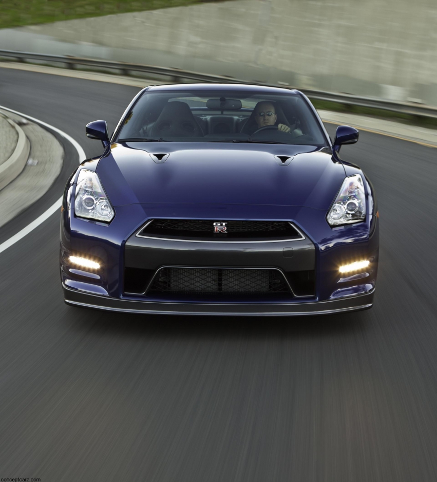Auto wallpapers Nissan GT-R 2012