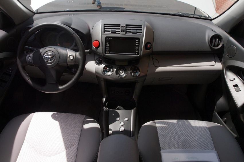 Auto wallpapers Toyota RAV4 EV