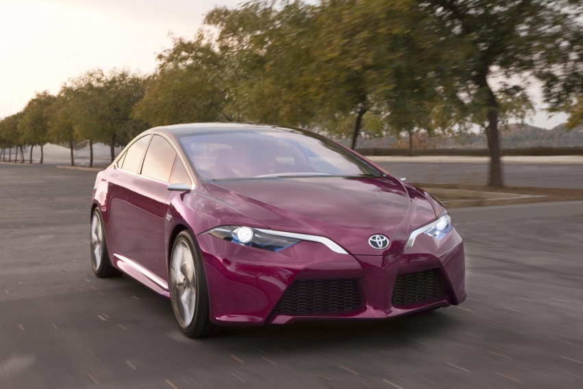 Auto wallpapers Toyota NS4 Plug-in Hybrid Concept