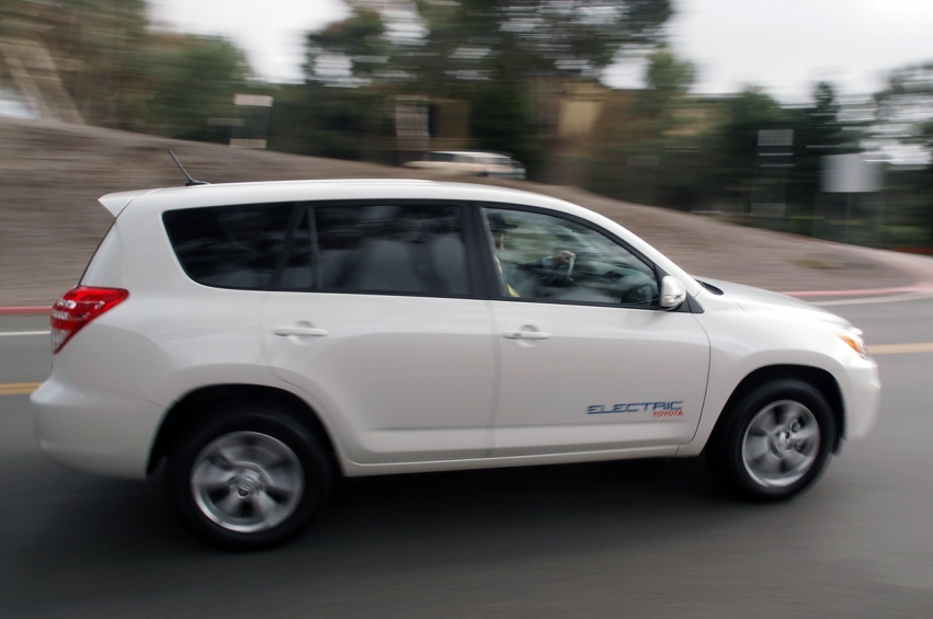 Auto wallpapers Toyota RAV4 EV