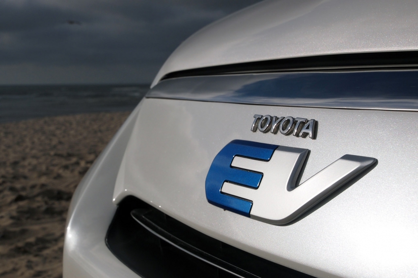 Auto wallpapers Toyota RAV4 EV