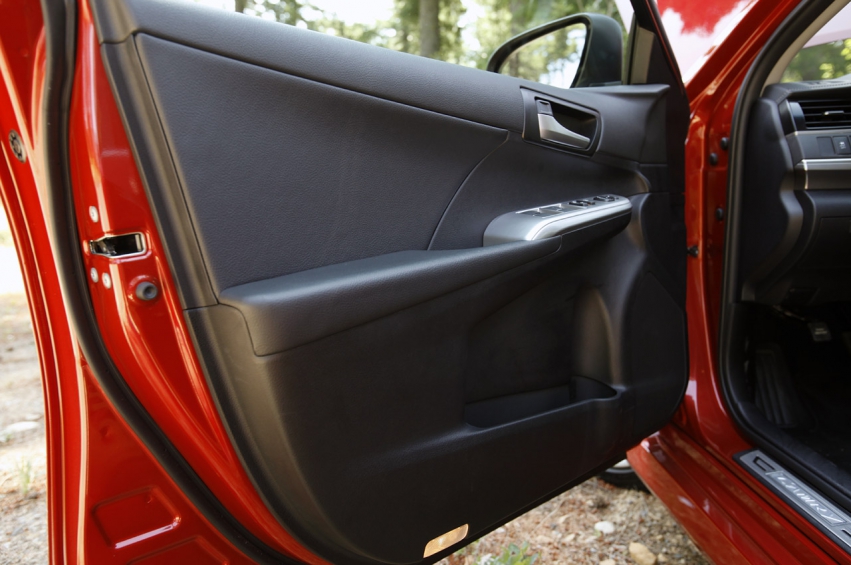 Auto wallpapers Toyota Camry 2012