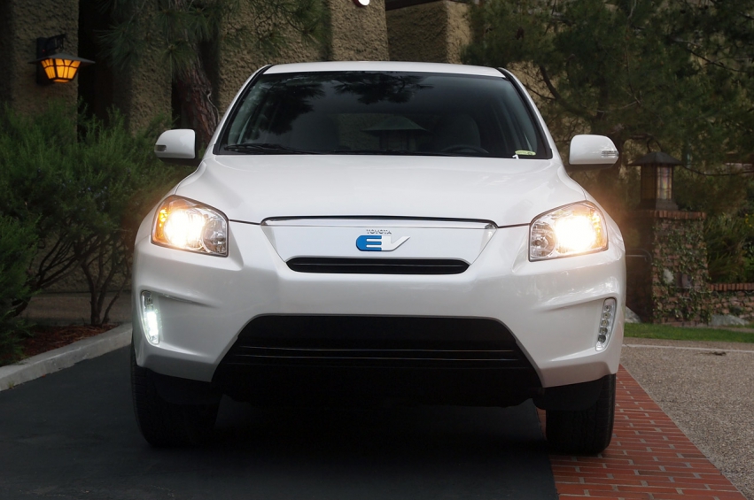 Auto wallpapers Toyota RAV4 EV