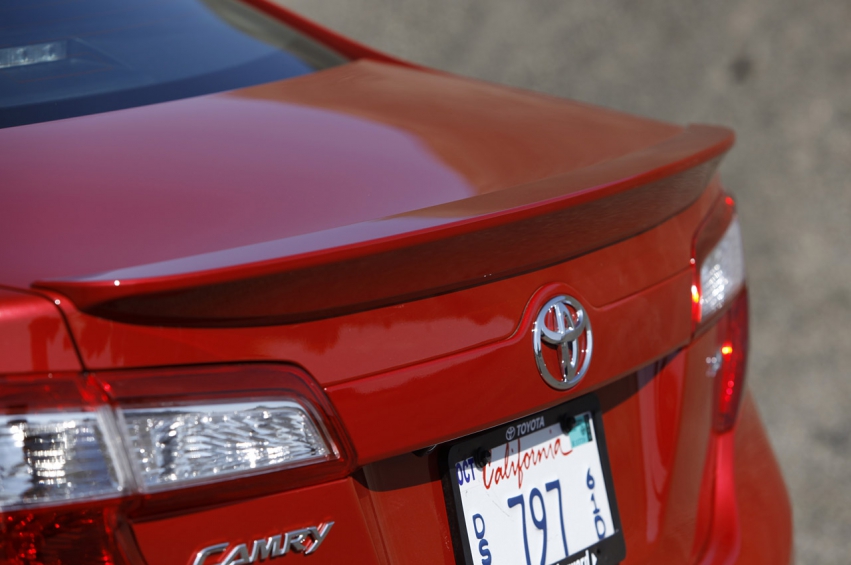 Auto wallpapers Toyota Camry 2012