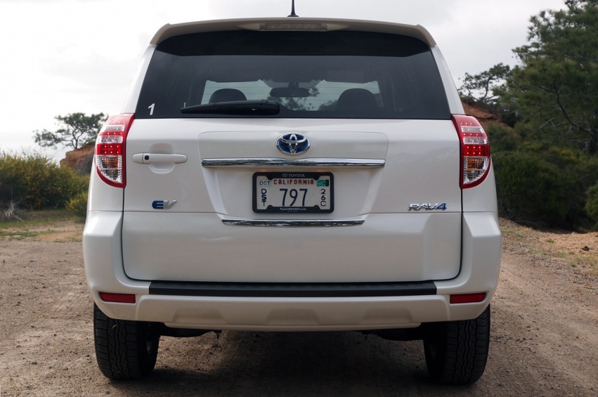 Auto wallpapers Toyota RAV4 EV