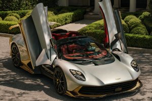 Auto wallpaper Aston Martin Valhalla Spider 2028 — открытый гиперкар: характеристики, цена, обзор